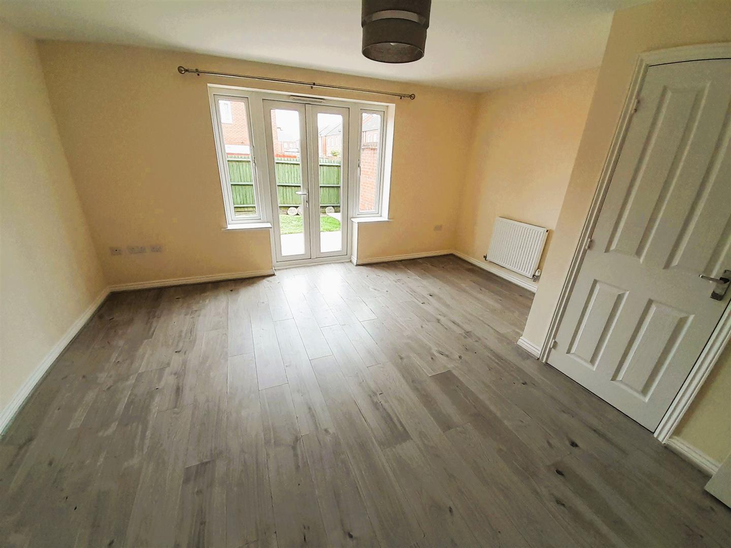 Stryd Bennett, Llanelli, SA15 4DE
